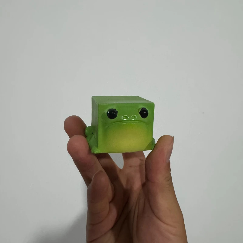 Resin Square Frog Statue Decoration Cute Desktop Suitable As A Durable Animal Gift for Enthusiasts 260114