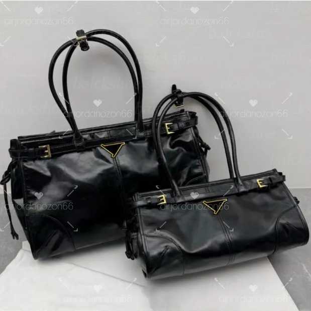 Shoulder Bags Designer Bag Tote Bag High Quality Handbag Fashion Metallic Leather Women Shoulder Solid Brown Color Wallet Large Capacity Shopping Bag