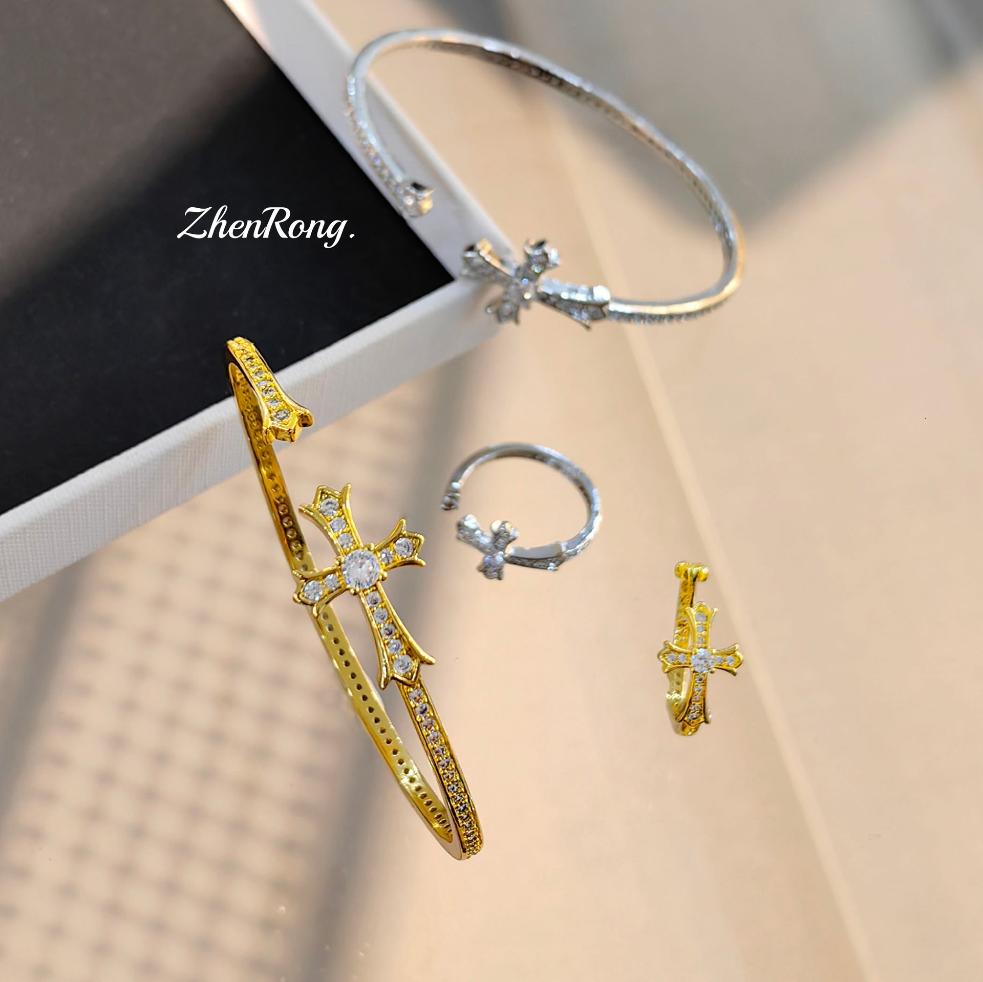 Luxury Brand Designer Jewelry Vintage Cross Bracelet With Diamonds, Retro Elegant Light Luxury Versatile Open Ring For Women