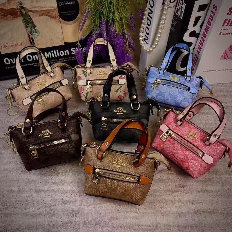 2026 New Designer Bag Fashion Printed Chain Bag Underarm Bag Single shoulder crossbody bag High quality mini bags