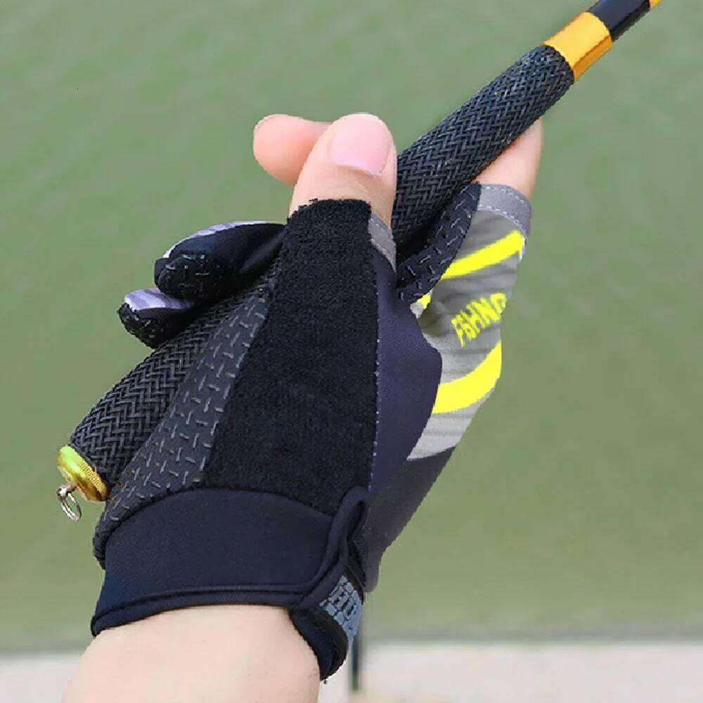 Three Fingers Cut Tool for Men Anti-slip Outdoor Gloves Fishing Accessories Fish Finder Elasticity Glove Y260115