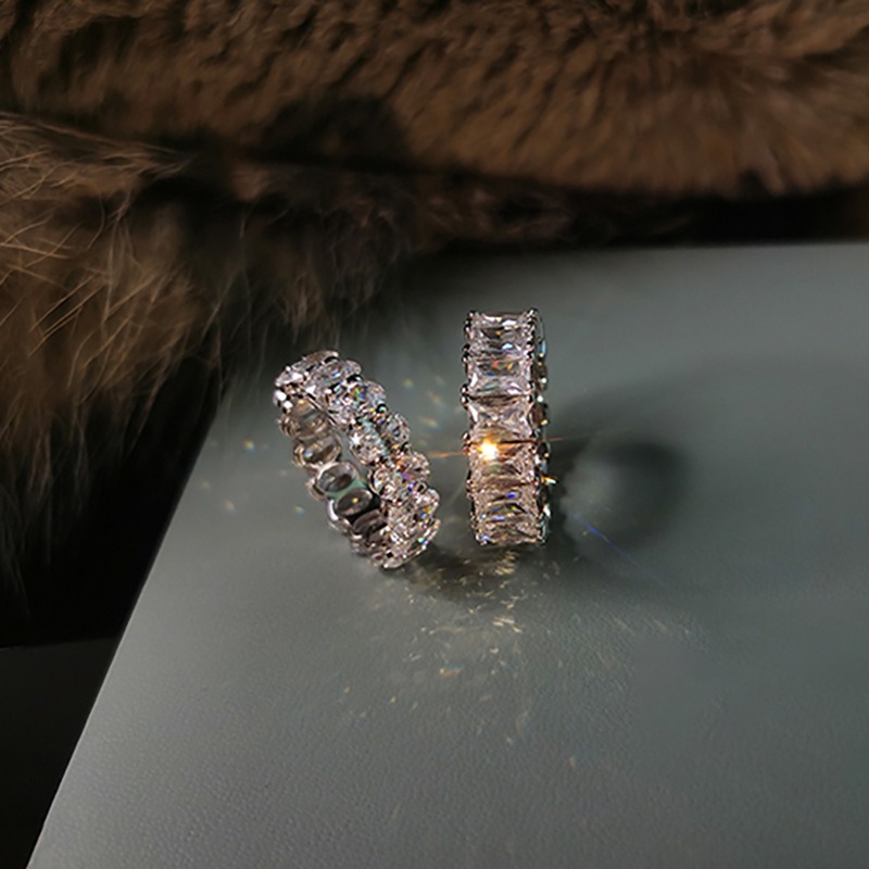 Design Adjustable Oval Diamond Ring Luxury Simulated Moissanite Eternity Band For Women Wedding Engagement Gift