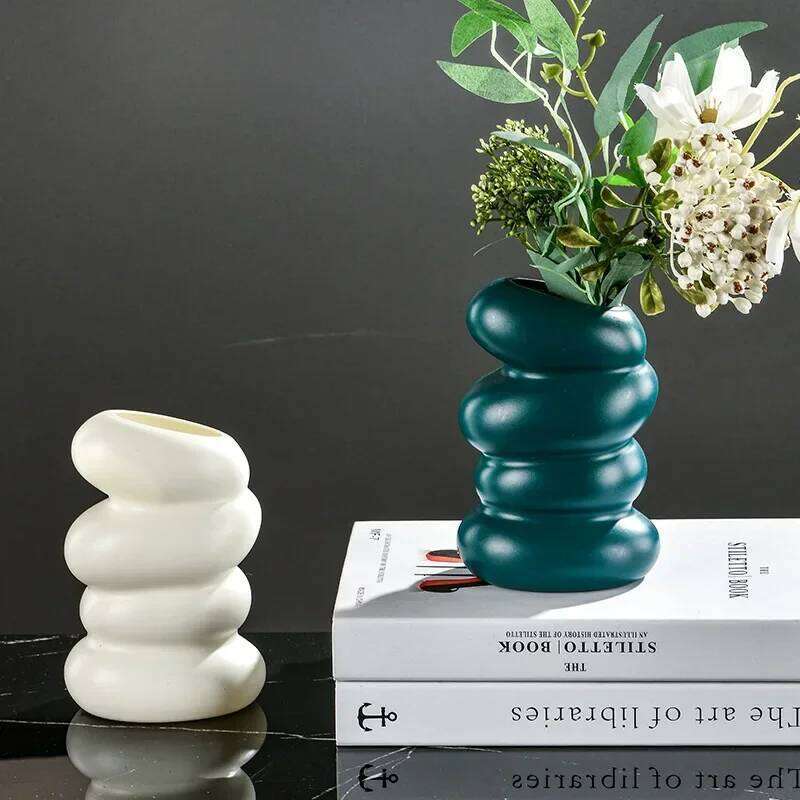 1PC White Spiral Plastic Vase Nordic Style Creative Flower Container for Home Decor Kitchen Living Room Bedroom Ornament C260116