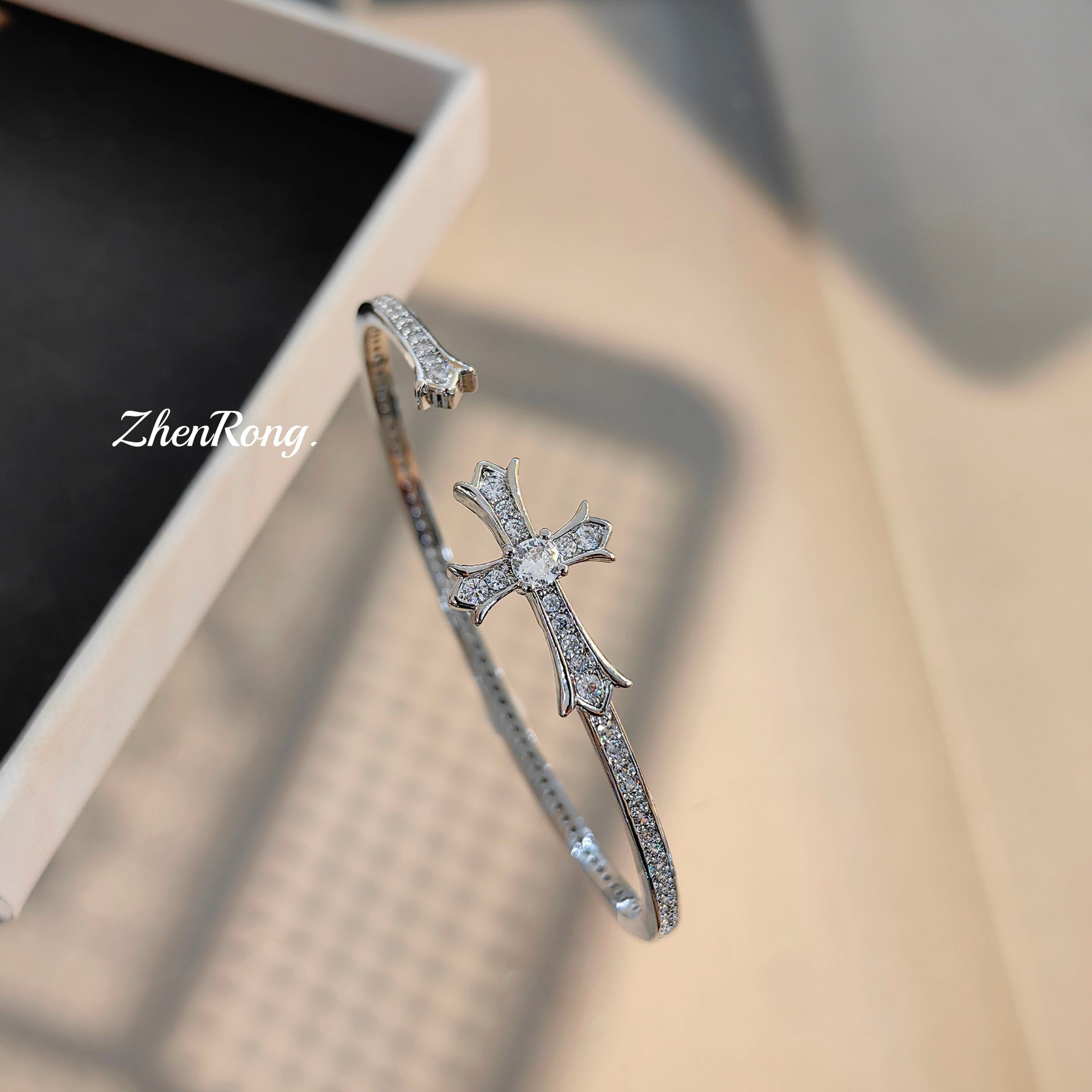 Luxury Brand Designer Jewelry Vintage Cross Bracelet With Diamonds, Retro Elegant Light Luxury Versatile Open Ring For Women