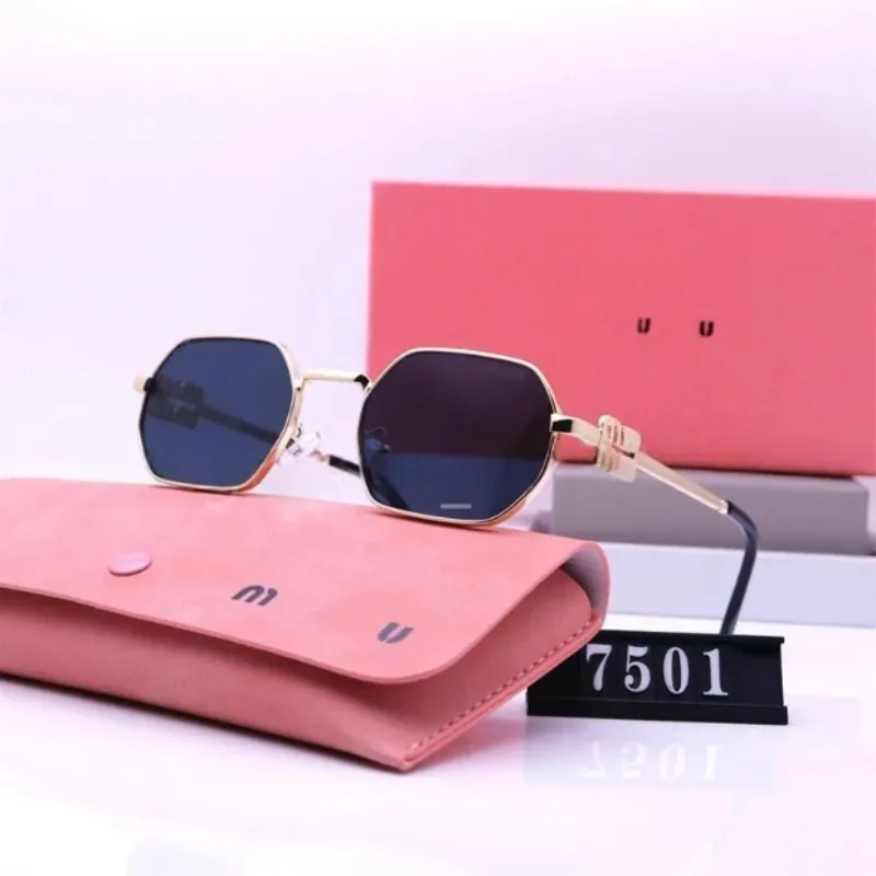 2026 High Quality Designer Sunglasses Mens Womens Classical Sun Fashion Beach Glasses luxury glasses mens sunglases