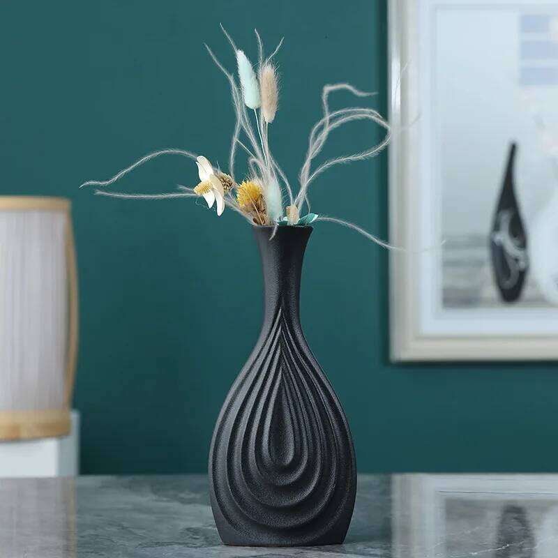 Creative Black Ceramic Vase Simple Nordic Flower Pot Art Home Decoration Accessories Office Living Room Interior Decor C260116