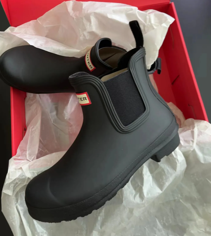 Boots Designer Hunter Boot Woman Womens Rain Galoshes Wellies Shoes Classic Wellington Boot Rubber Rain With Red Knights Boots Size 35-42 D55 D55 D55