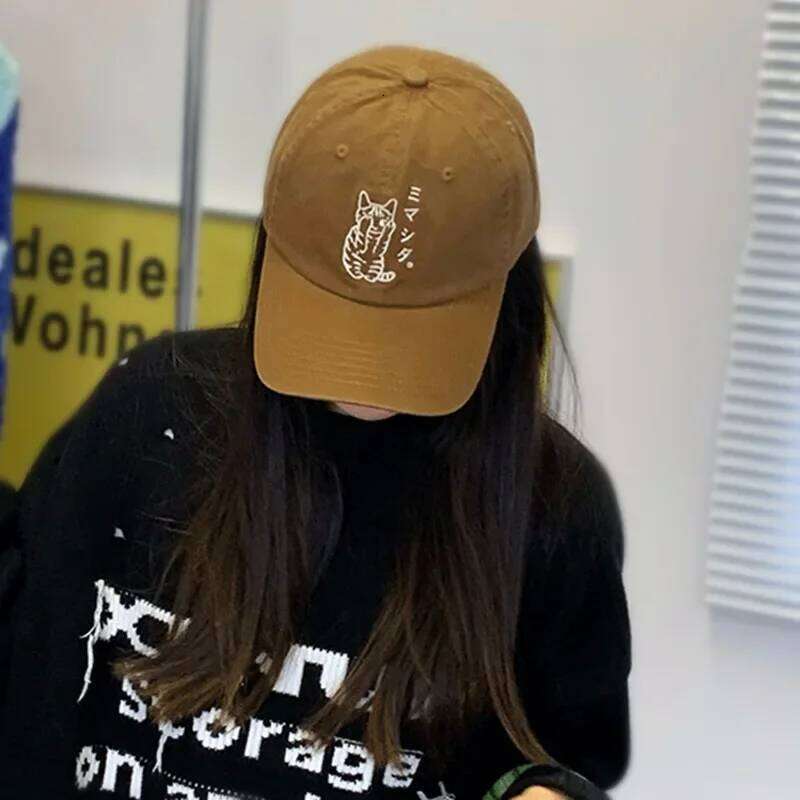 Japanese Retro Baseball Cap Women Ins Cute Cat Embroidered Soft Top Peaked Hat Spring and Summer Versatile Sunshade Men's Caps Y260115