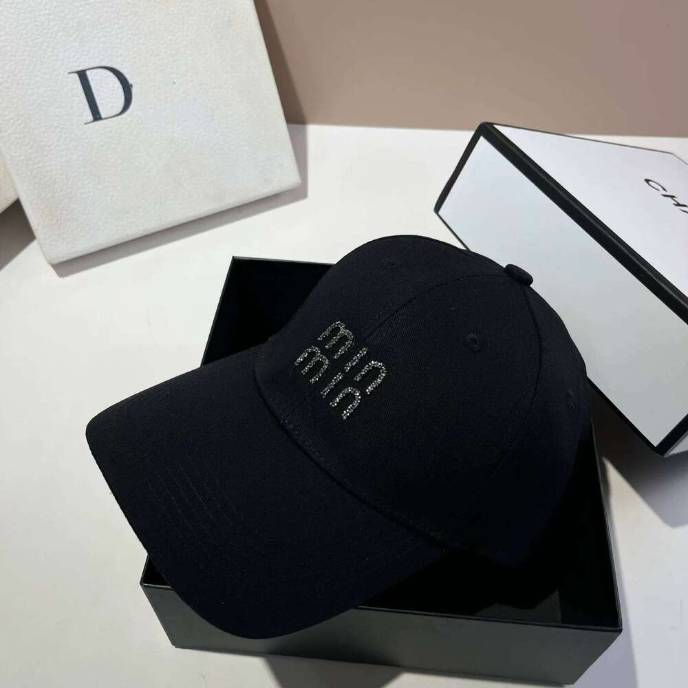 Casual Cotton Baseball Cap For Men And Women Fashion Rhinestone Letters Y2K Caps Student Hip Hop Outdoor Sport Sun Hat Y260115