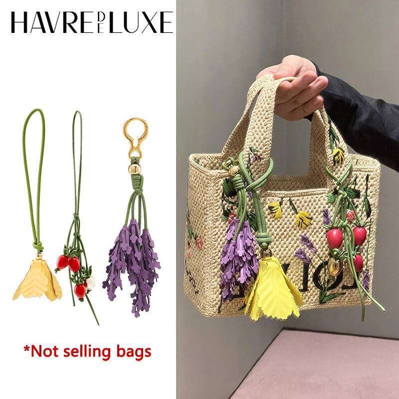Valentine's Day Lavender tulip tomato strawberry pea pods leather charm fashion high-end keychain exquisite workmanship bag accessor 26W0116