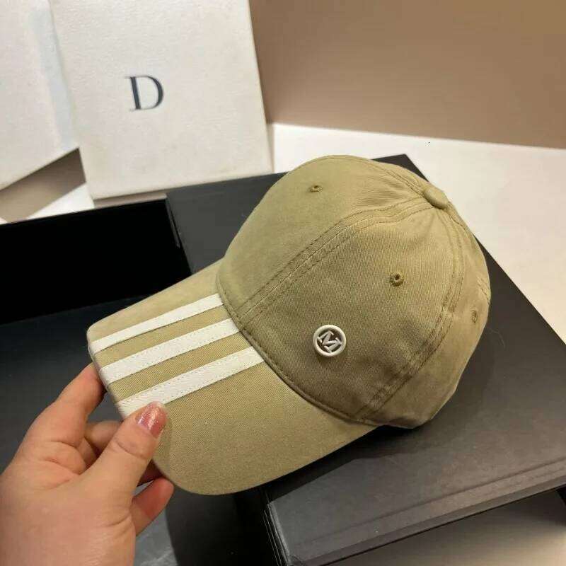 Black White Contrast Baseball Caps with Letter M Designer Adjustable Snapback for Men Women Outdoor Sport Casual Sun Hat Y260115