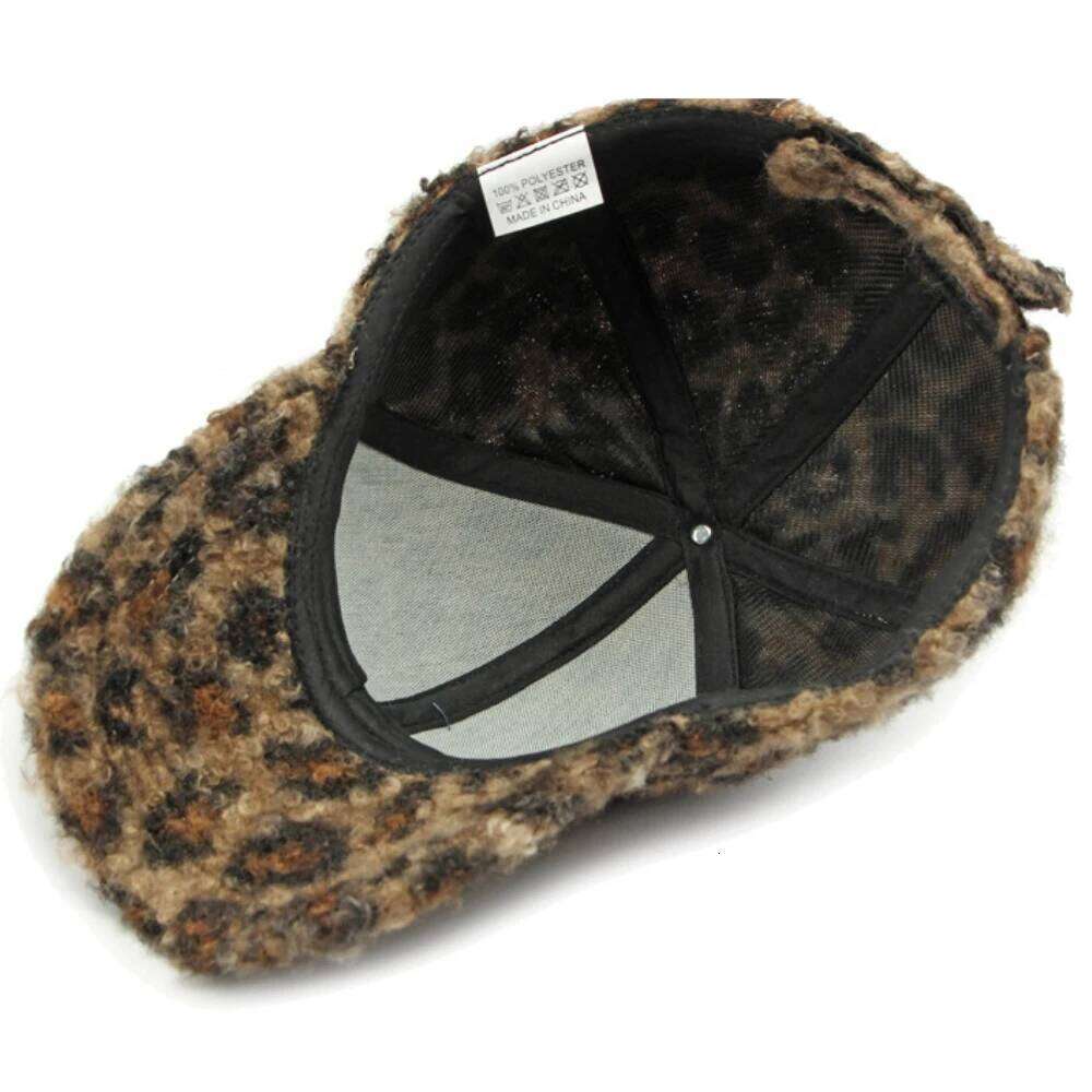 HT5003 Thick Warm Leopard Printed Men Women Adjustable Snapback Cap Male Female 6 Panels Winter Baseball Hat Y260115