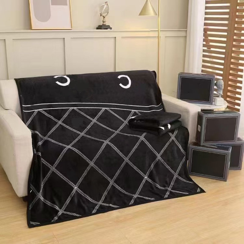 Luxury Cotton Throw Blanket Soft Blanket Bedding Designer Portable Vintage Office Winter Blanket For Lunch Couch Air Conditioning Car Towel Shawl Throw Blankets