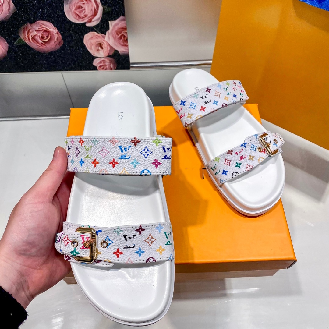 2026 Designer sandals High Quality Women's Flat Sandals Print Metal Buckle Slippers Summer Non-slip Beach Slides size 35-42