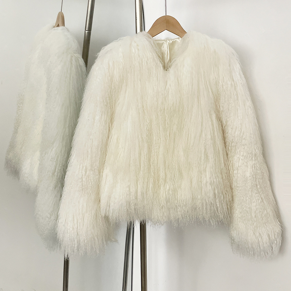RR2826 Short Cropped wool fur coat Coats For Women V Collar Faux Fur Winter Jackets Ladies Warm Long Sleeve Fake Fur Coats 250825