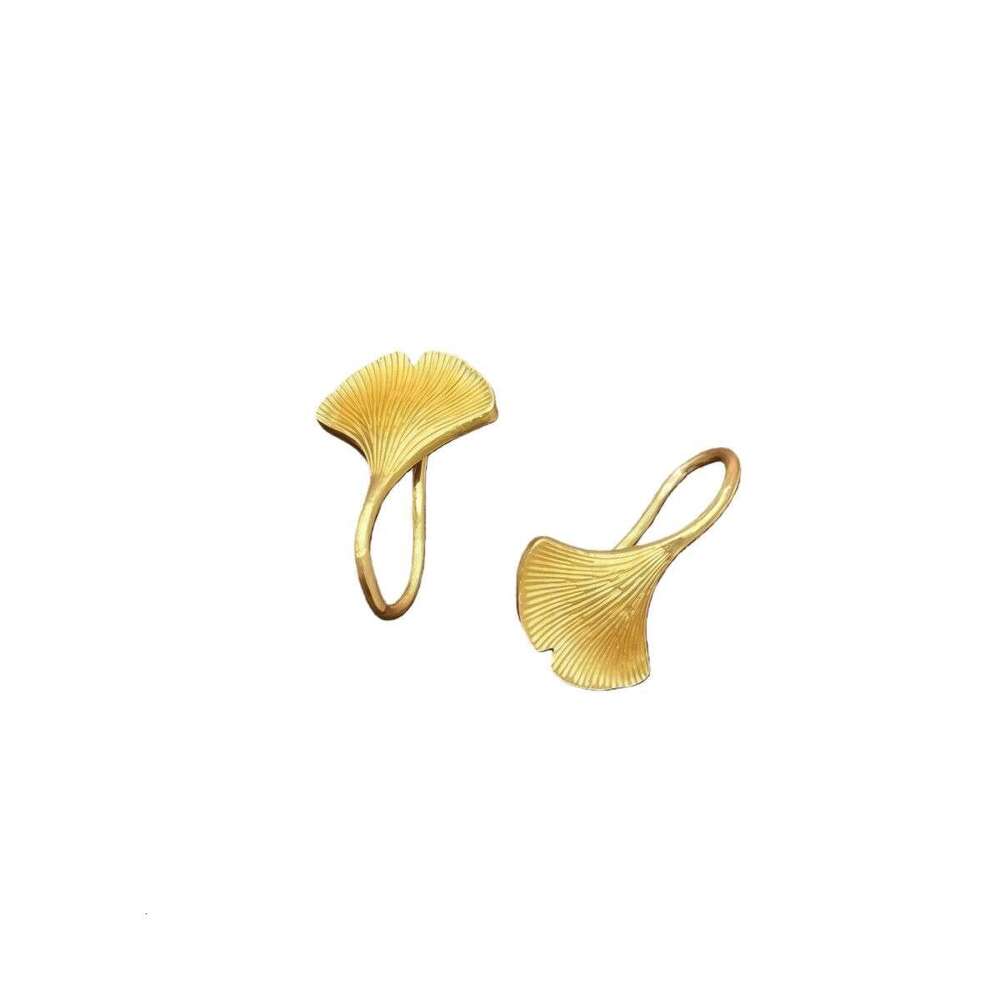 Minimalist Gold Brushed Ginkgo New Chinese Style Elegant Light Luxury Fashion Exquisite Autumn Winter Earrings