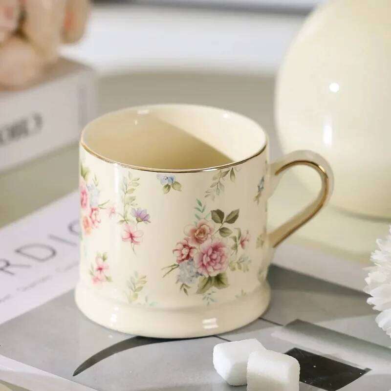 Porcelain Coffee Mugs Retro European Style Floral Pattern Drinking Utensils for Living Room Decoration for Women Art Tea Cup for Office Relaxation Hom