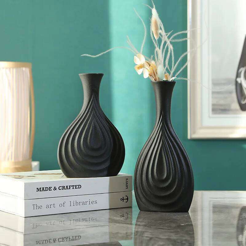 Creative Black Ceramic Vase Simple Nordic Flower Pot Art Home Decoration Accessories Office Living Room Interior Decor C260116