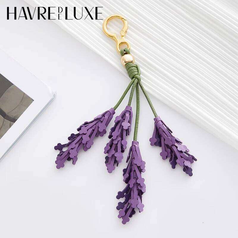 Valentine's Day Lavender tulip tomato strawberry pea pods leather charm fashion high-end keychain exquisite workmanship bag accessor 26W0116