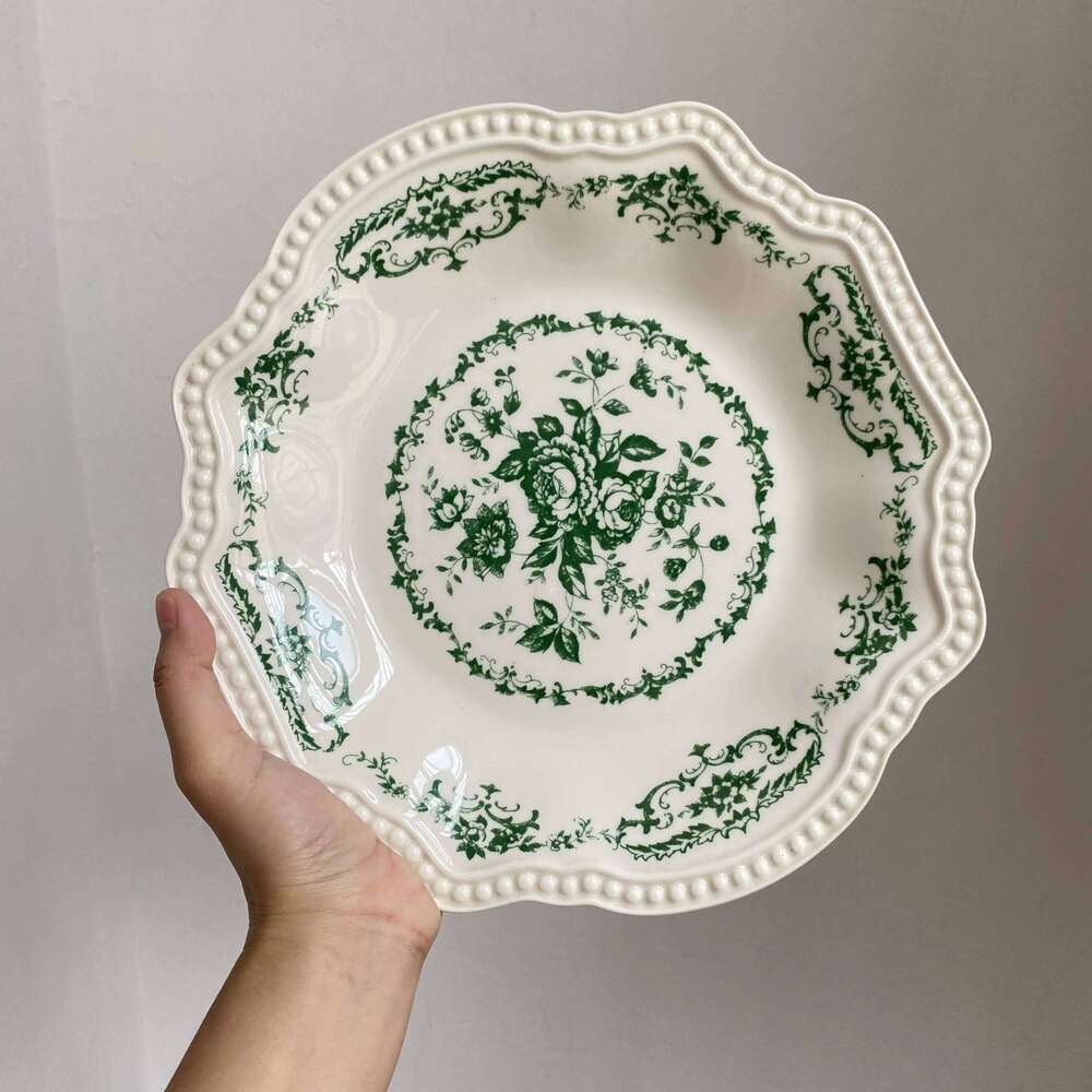 Creative floral style ceramic desserts for home use, retro blue and white coffee cups, plates, personalized latte art cups, ceramic mugs