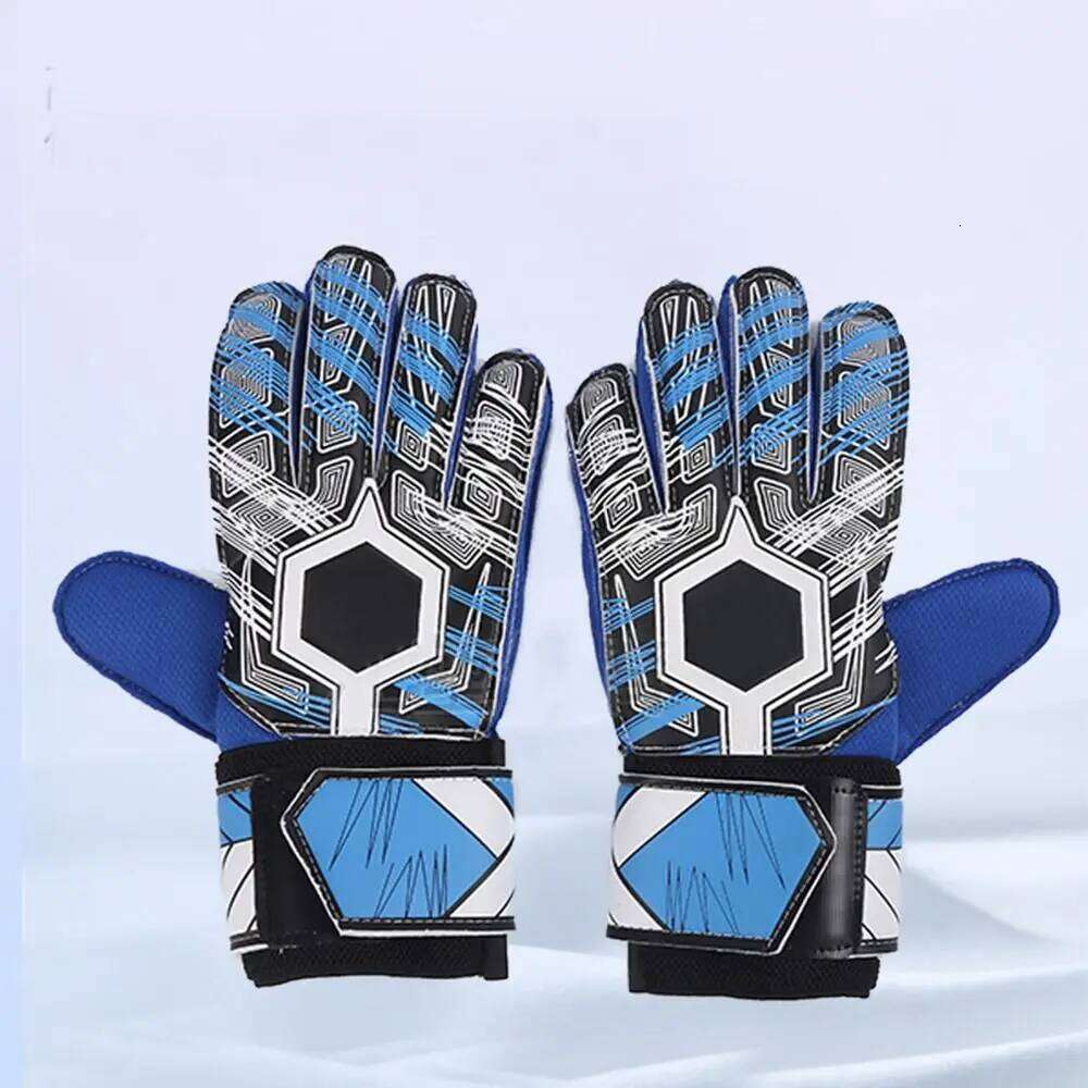 Finger Protection Non-Slip Wear-Resistant Football Goalkeeper Durable Handguard Sports Gloves Y260115
