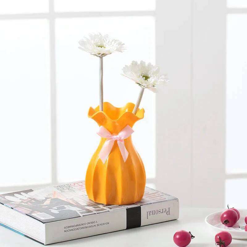 Nordic Flower Vase Home Decorations Modern Small White Dried Flowers Vases For Interior Mini Plastic Pot Ornament Room Decor C260116