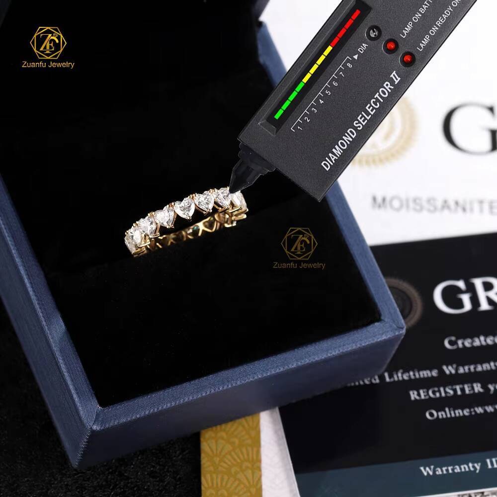 High-end Romantic 18K Solid Gold Heart-Shaped Moissanite Eternity Diamond Ring Trendy Finger Ring for Weddings Engagements