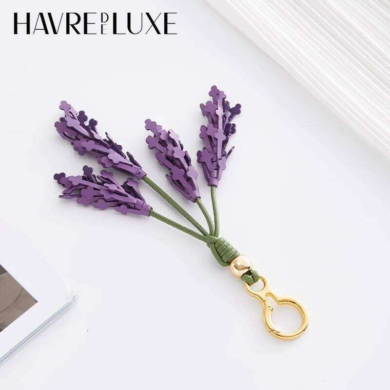 Valentine's Day Lavender tulip tomato strawberry pea pods leather charm fashion high-end keychain exquisite workmanship bag accessor 26W0116