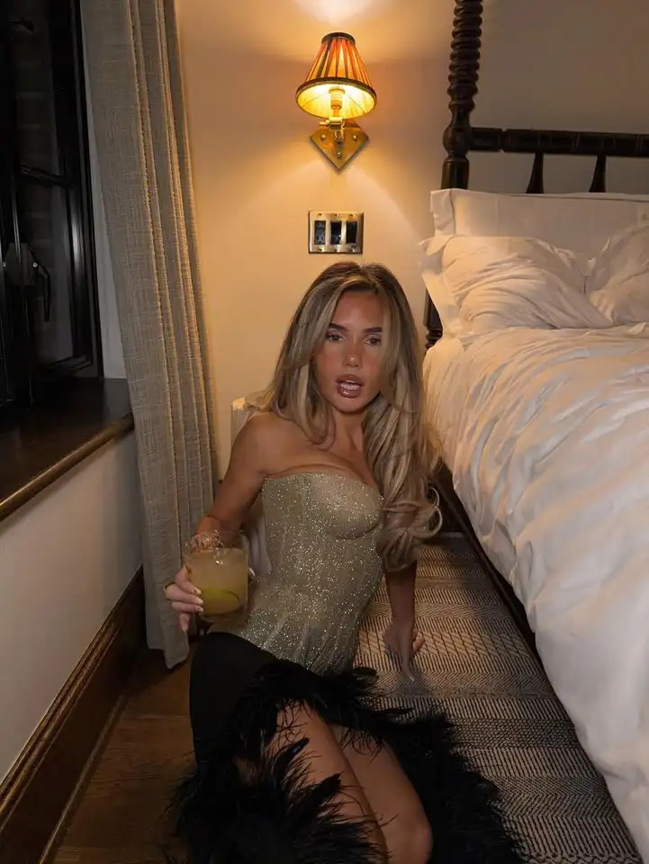 Glitter Sequins Silk Fishbone Slim Corset Women Sexy Strapless Backless Party Club Tank Crop Tops Shiny Vests Strap Top 260116