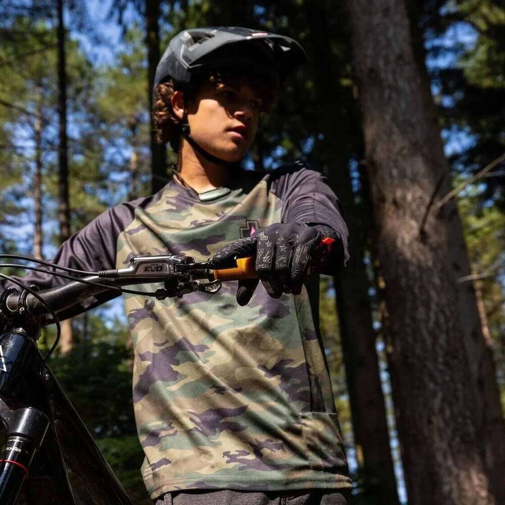 2025 NEW Cycling muc off Moto Gloves Mountain Bike mx motorcycle Top Motocross Glove Men DH MX MTB Riding Gear Protective Y260115