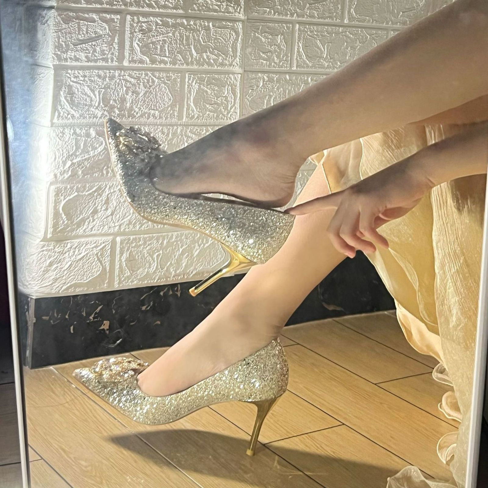 est Silver High Heels Wedding Women Shoes Diamond Pumps Crystal Shoes Rhinestone Pointed Toe Glitter Party250920