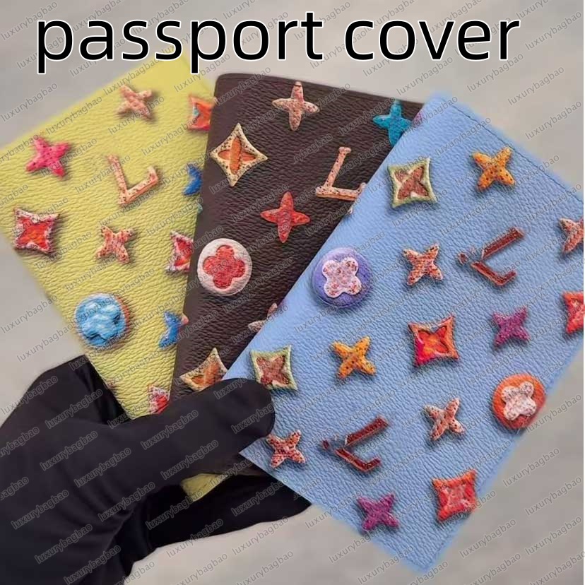 PASSPORT COVER Donut Wallets for Men Women colors Passport Clip Bag Designer travel Wallet Fashion Card Holders Luxury Card case high-quality Credit card holder