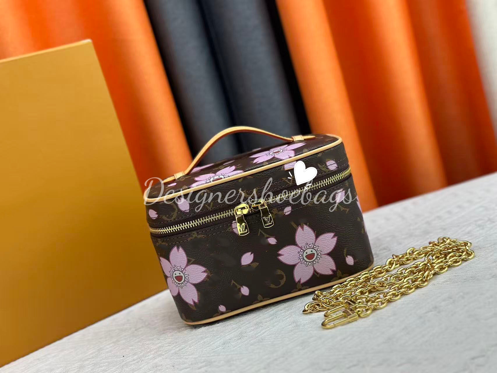 Cherry Blossom Portable Women's Makeup Box with Storage for Cosmetics and Accessories Travel Makeup Bag Ladies Handbag Chain Bag with famous box