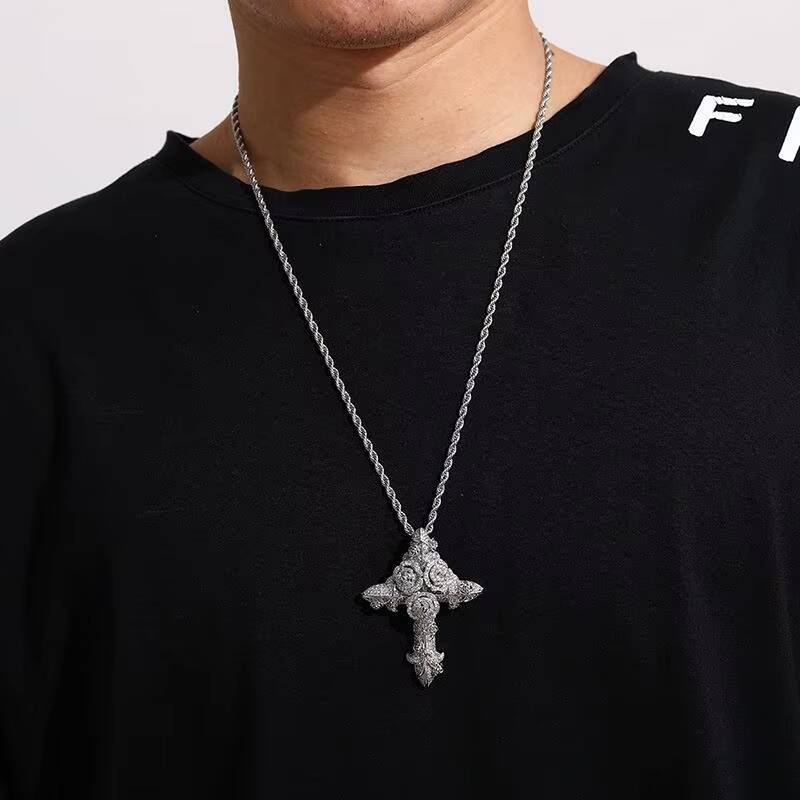 Hot Selling Vintage 18K Pvd Gold Plated Rose Cross 925 Silver Necklace Pendant Faddish Moissanite Charming Necklace