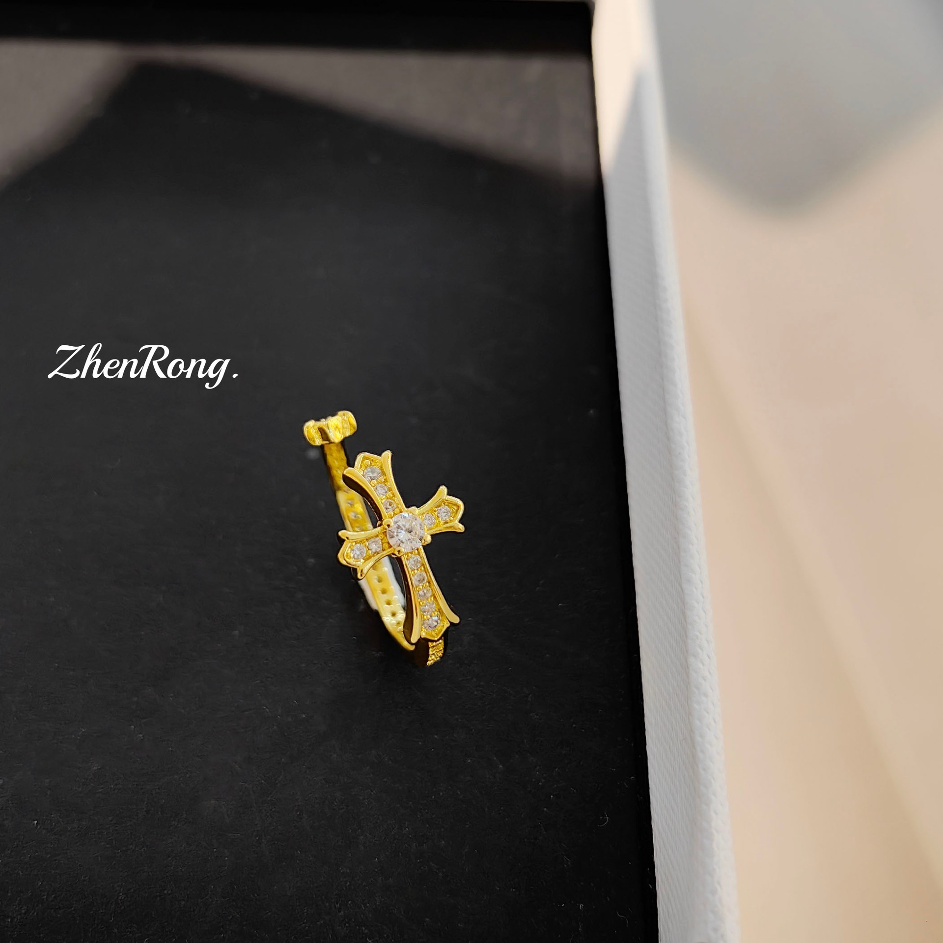 Luxury Brand Designer Jewelry Vintage Cross Bracelet With Diamonds, Retro Elegant Light Luxury Versatile Open Ring For Women