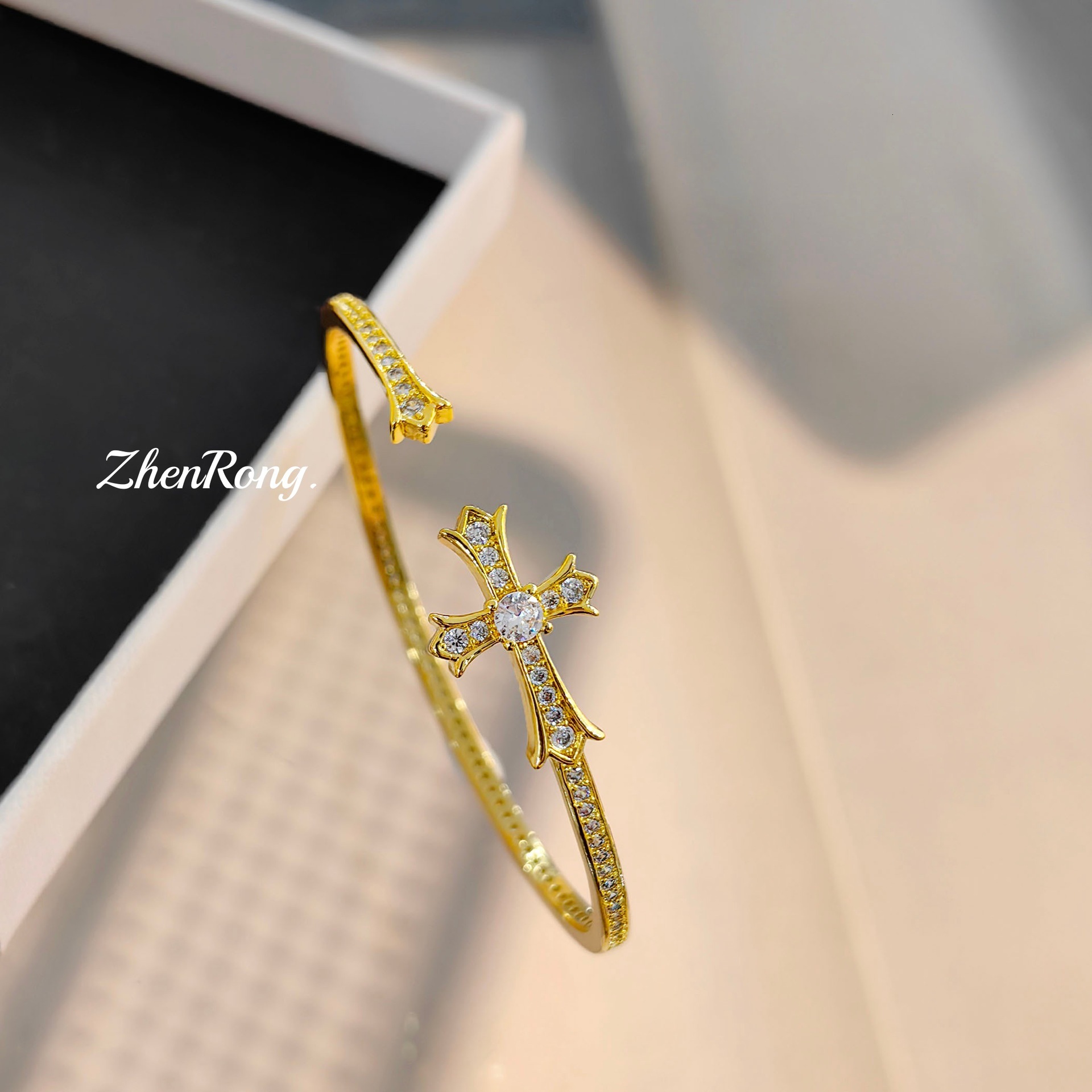 Luxury Brand Designer Jewelry Vintage Cross Bracelet With Diamonds, Retro Elegant Light Luxury Versatile Open Ring For Women