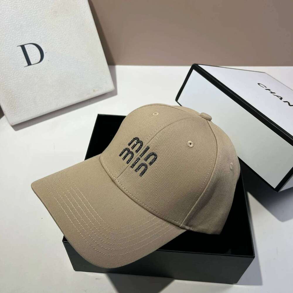 Casual Cotton Baseball Cap For Men And Women Fashion Rhinestone Letters Y2K Caps Student Hip Hop Outdoor Sport Sun Hat Y260115