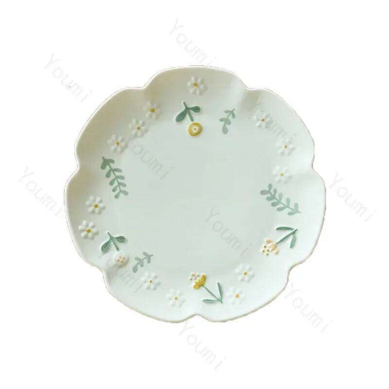 Tableware Elegant Flowers Relief Ceramic Plates Creative Circular Design High End Fish Dining Plate Exquisite Kitchenware for Dining Room Decor