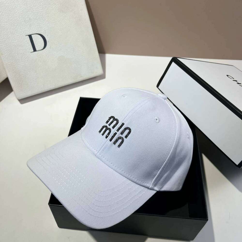 Casual Cotton Baseball Cap For Men And Women Fashion Rhinestone Letters Y2K Caps Student Hip Hop Outdoor Sport Sun Hat Y260115