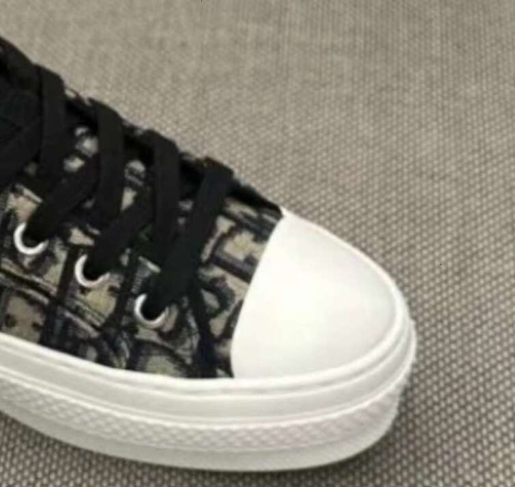 2025 Designers Brand Casual Designer Letter Men Women Quality Fashion And Comfortable High quality shoes 886