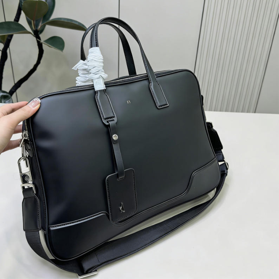 Designer Backpacks Men Women Duffel Bags Classic Outdoor Casual Versatile Business Bags Double Shoulder Straps Men Classic Versatile Daily Luggage Bag