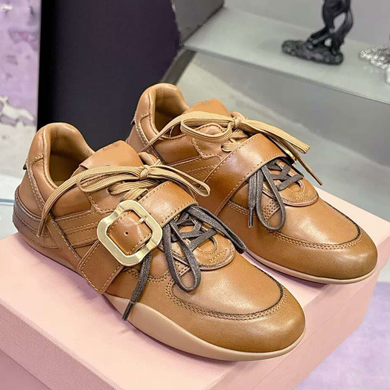 Retro Designer Womens Gymnasium Leather Sneakers with Buckle Outdoor Leisure Training Shoes Woman Running Shoes Flower Pattern Decorative Strap TPU outsole