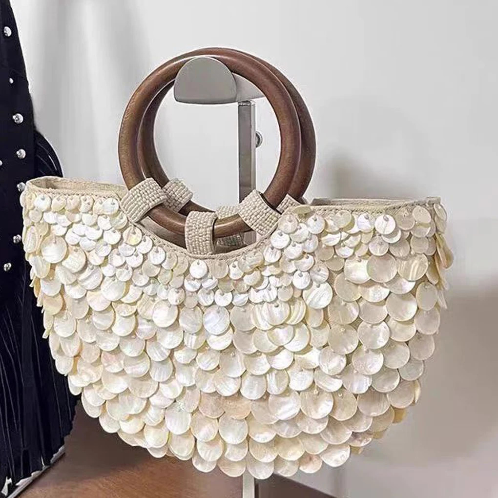 Exquisite Beaded Bag Handmade Chic Shell Switch Wallet For Ladies Half Moon Crossbody Bag Shell Handbag Must-have for Summer 260112