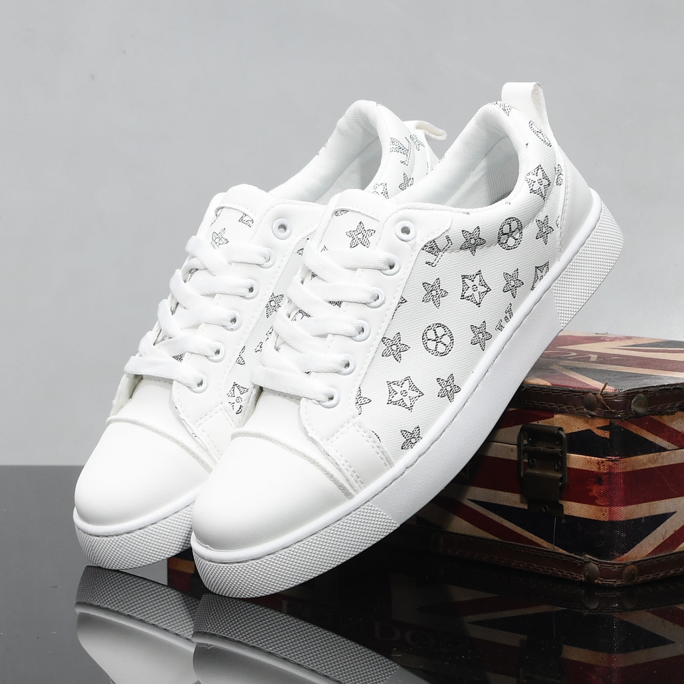 2026 new design popular classic print sports shoes spring summer new arrivals versatile super hot casual shoes black white size 39-44 free shipping