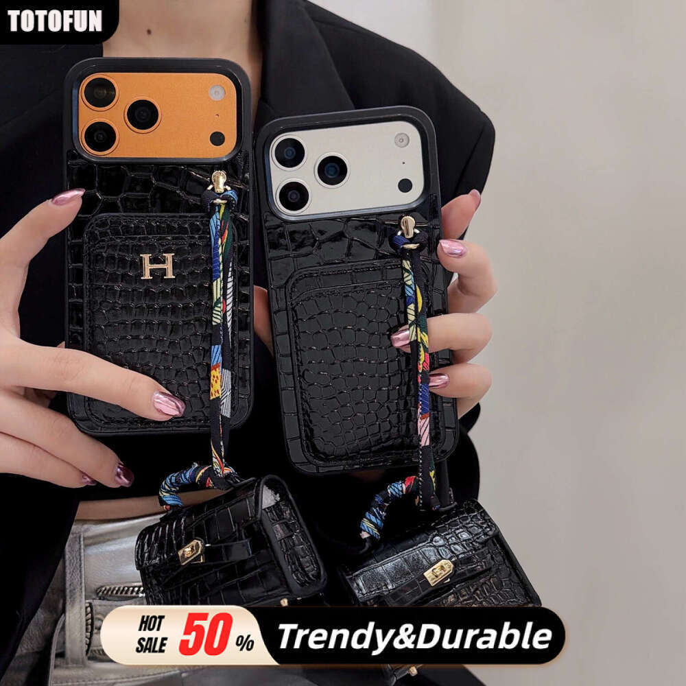 Chic Crocodile Print iPhone Case Set - Card Slot & Matching Earphone Pouch, Stylish Cover for iPhone 17/15 Pro/12 Women