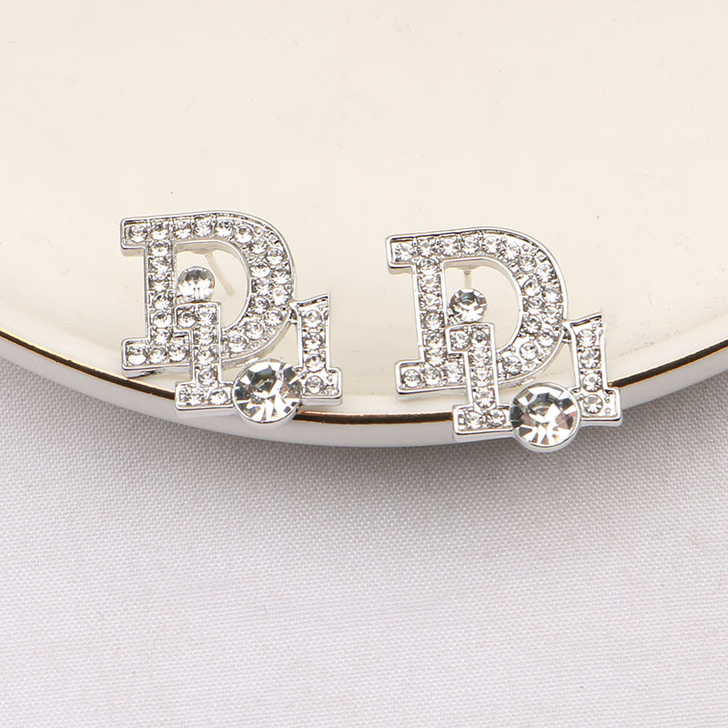 D Brand/D Brand Cross-Border New Inlaid Diamond Fashion French Style Internet Celebrity Letter Simple Design Versatile Earrings