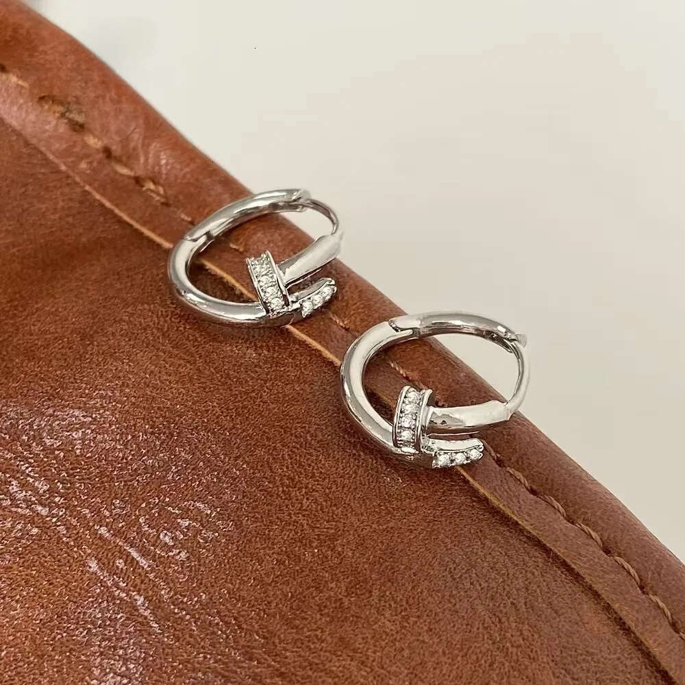 Free Shipping For New Designer Accessories Fashion Simple Micro Inlaid Round Rose Gold Hot-selling Nail Shape American Style Women's Earrings