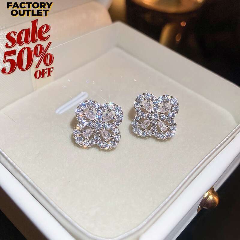 Women's Ear Rings Full Diamond Four-Leaf Clover Light High-End Simple Elegant Exquisite Zircon Earrings Sparkling
