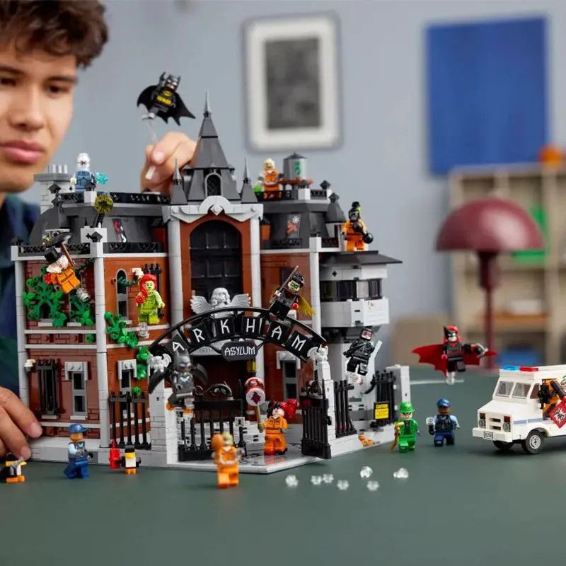 76300 Superhero Batman Arkham Madhouse Boy Assembled Building Block Toy Gift