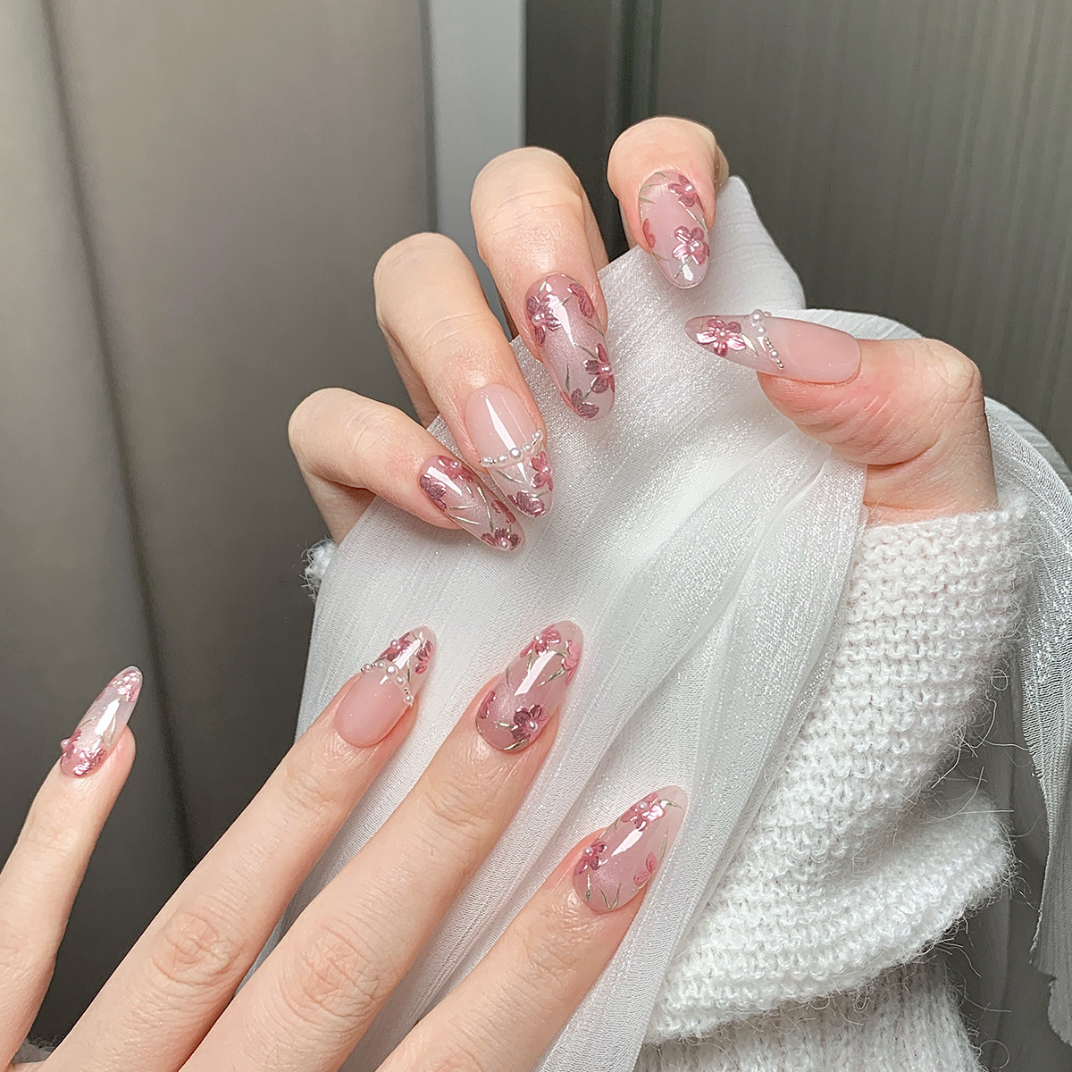 Exquisite DIY Nail Decorations: Unique Shaped Whiteness Enhancers Perfectly Tailored for Salon Use
